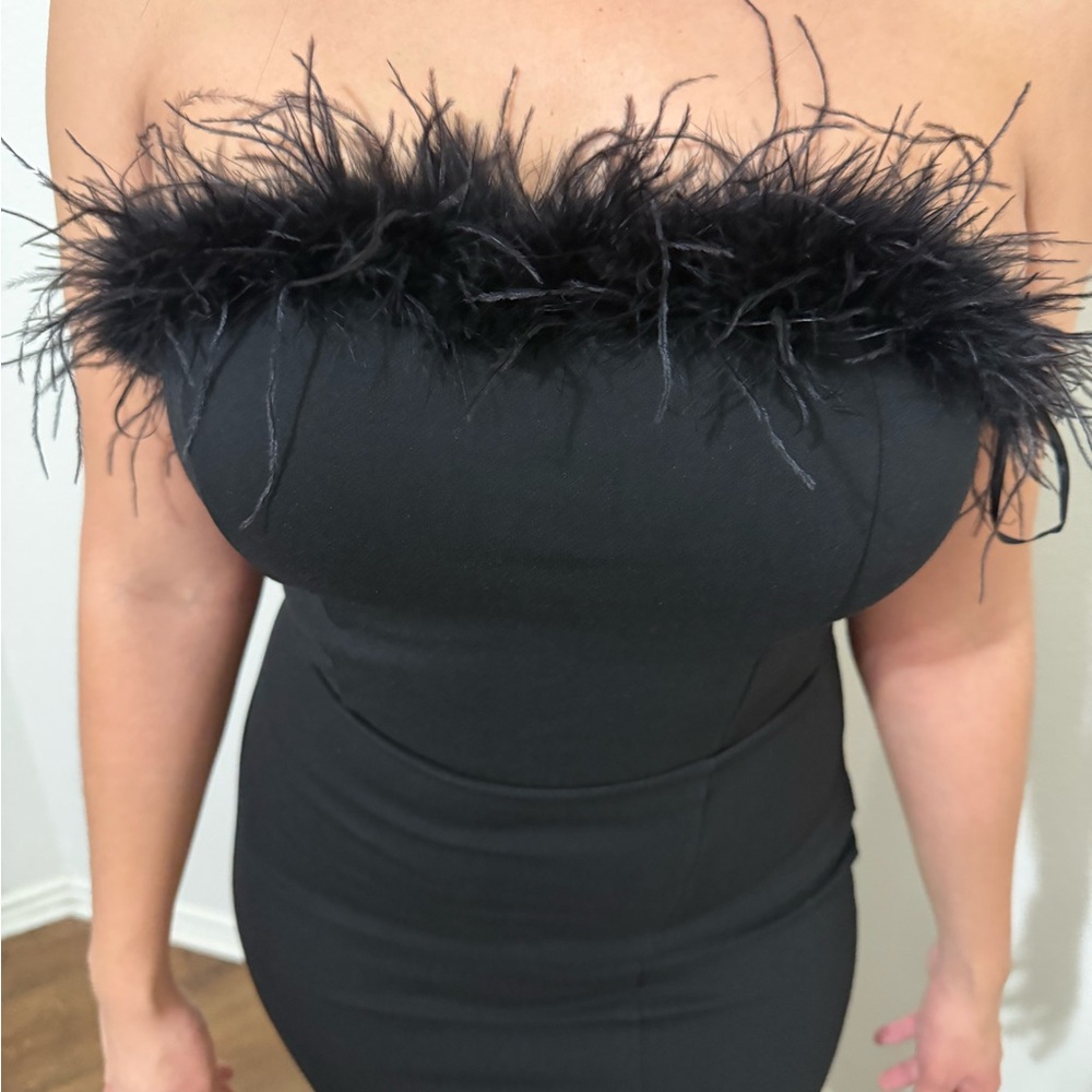 Fashion Nova Black Strapless Dress with Feather Accent - Picture 10 of 10